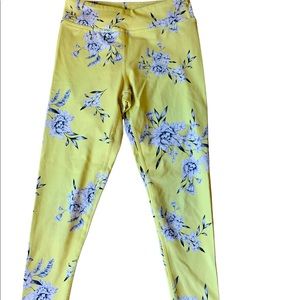 Spiritual Gangster yellow floral legging size 8